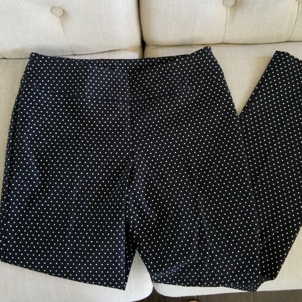 Stretchy Fitted Business Pant Black & White Polka